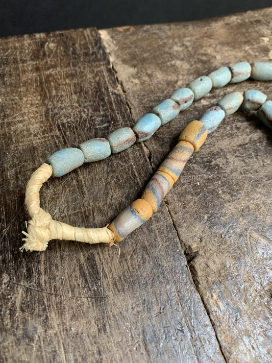 Vintage handelskralen ketting uit Ghana - Rootz Gallery