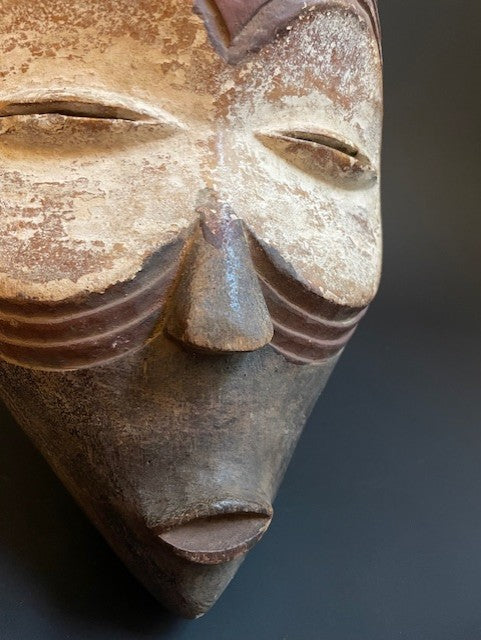 Bembe Hemba apenmasker uit Congo