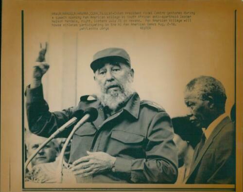 Fidel Castro and Nelson Mandela Persfoto 1991 - Rootz Gallery