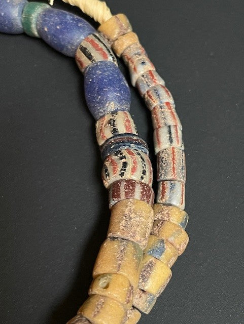 Vintage tradebeads necklace from Ghana striped