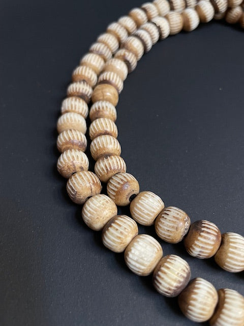 Jakbot ketting met streepjes uit Nepal - beige