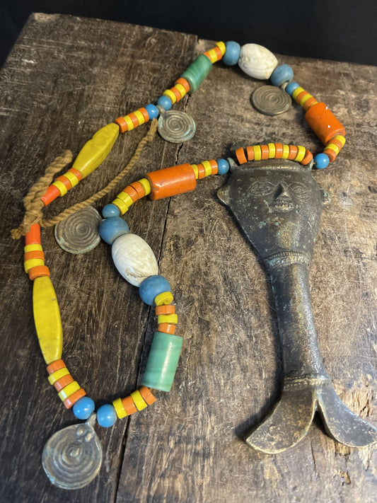 Naga koppensnellersketting uit India - Rootz Gallery