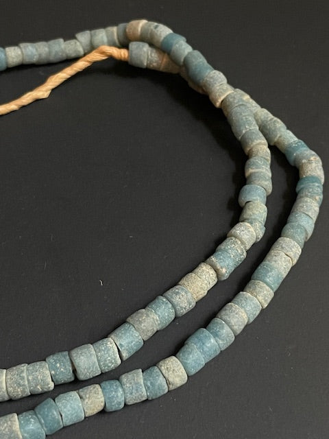 Vintage trade bead necklace from Ghana blue 