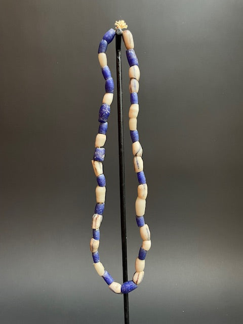 Vintage tradebead necklace from Ghana white-blue