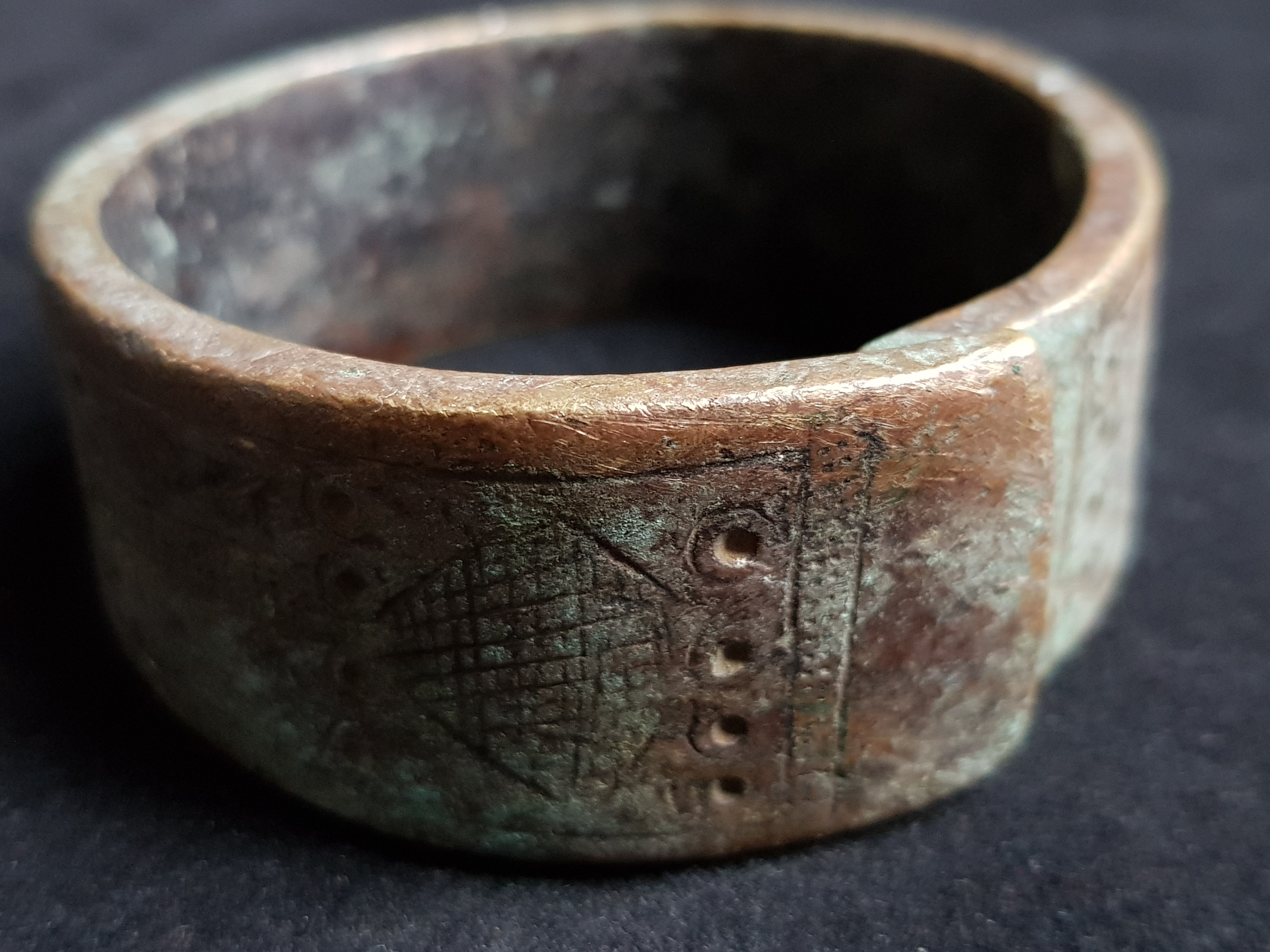Antique copper bracelet from Ethiopia | Armband Ethiopië | ROOTZ gallery
