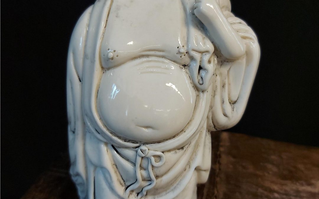 Blanc de Chine Laughing Buddha Dehua China | Lachende Boeddha