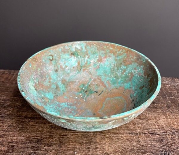 patinated singing bowl 12 cm overview
